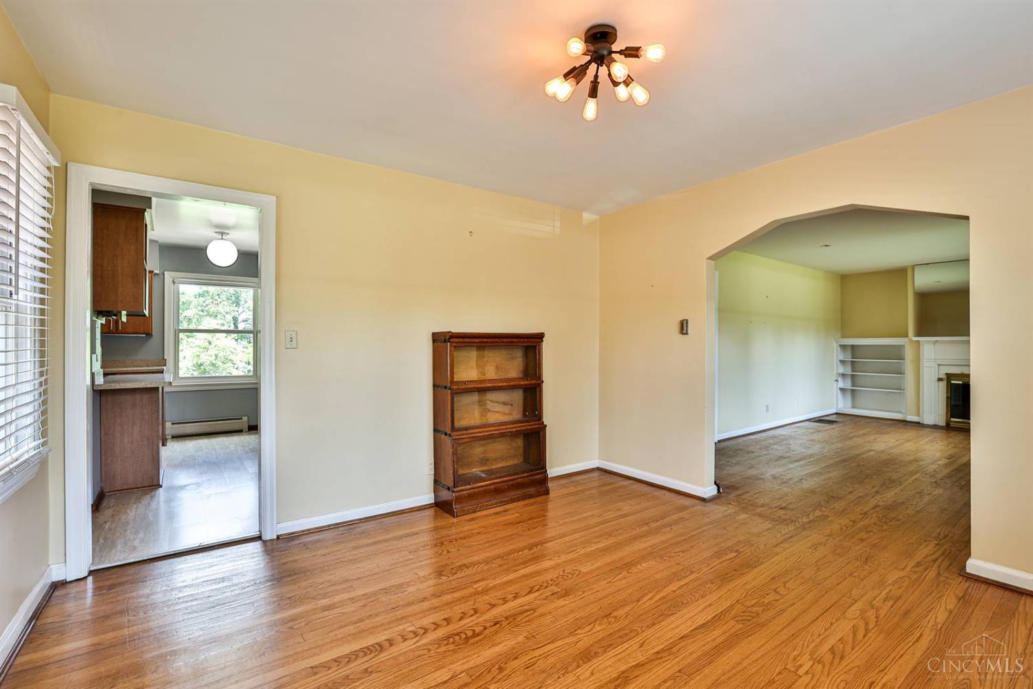6794 Shawnee Run Road Madeira, OH 45243 - Photo 13 of 56