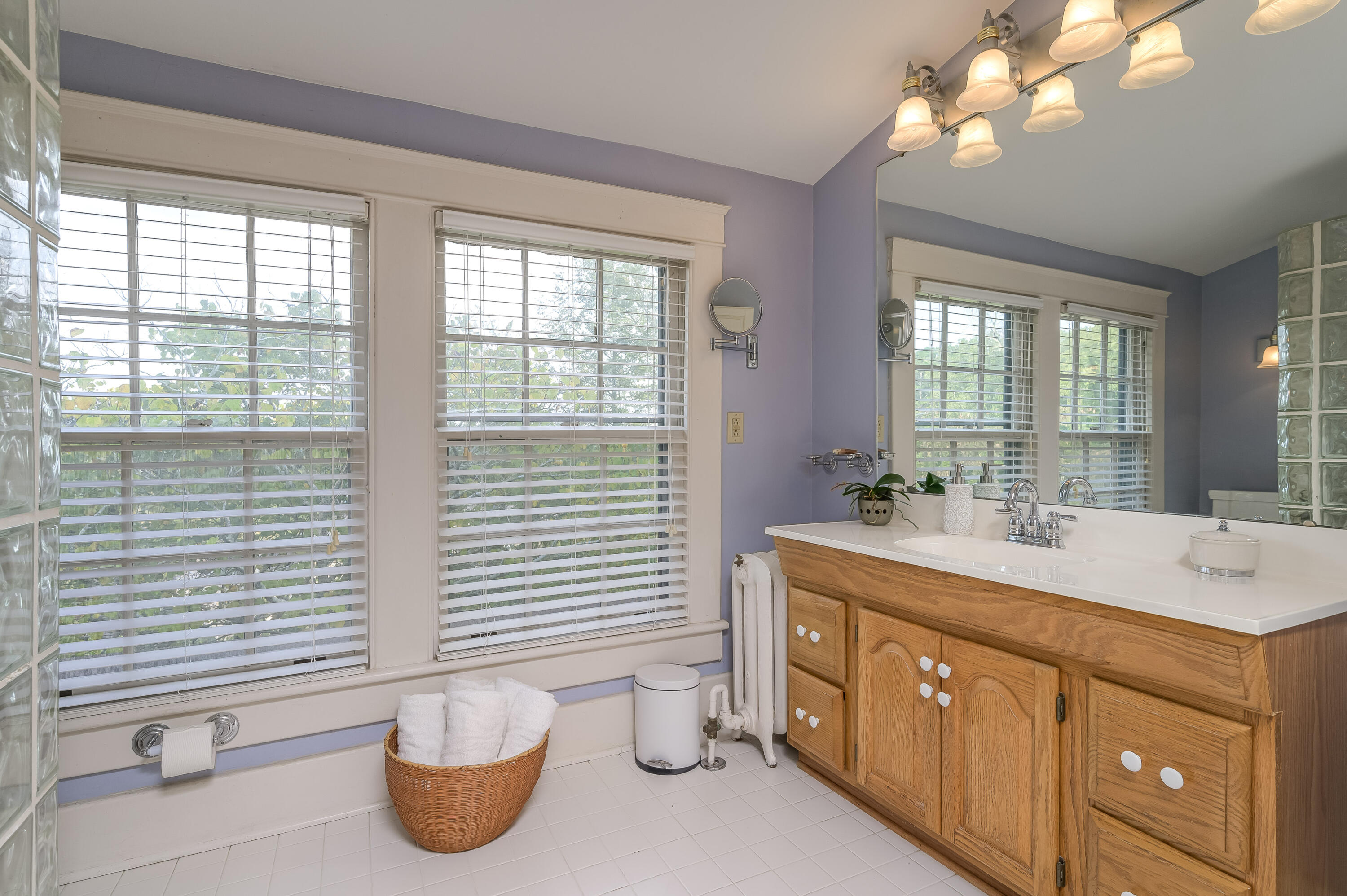 724-726 Dallas Road Chattanooga, TN 37405 - Photo 30 of 46 MASTER BATH