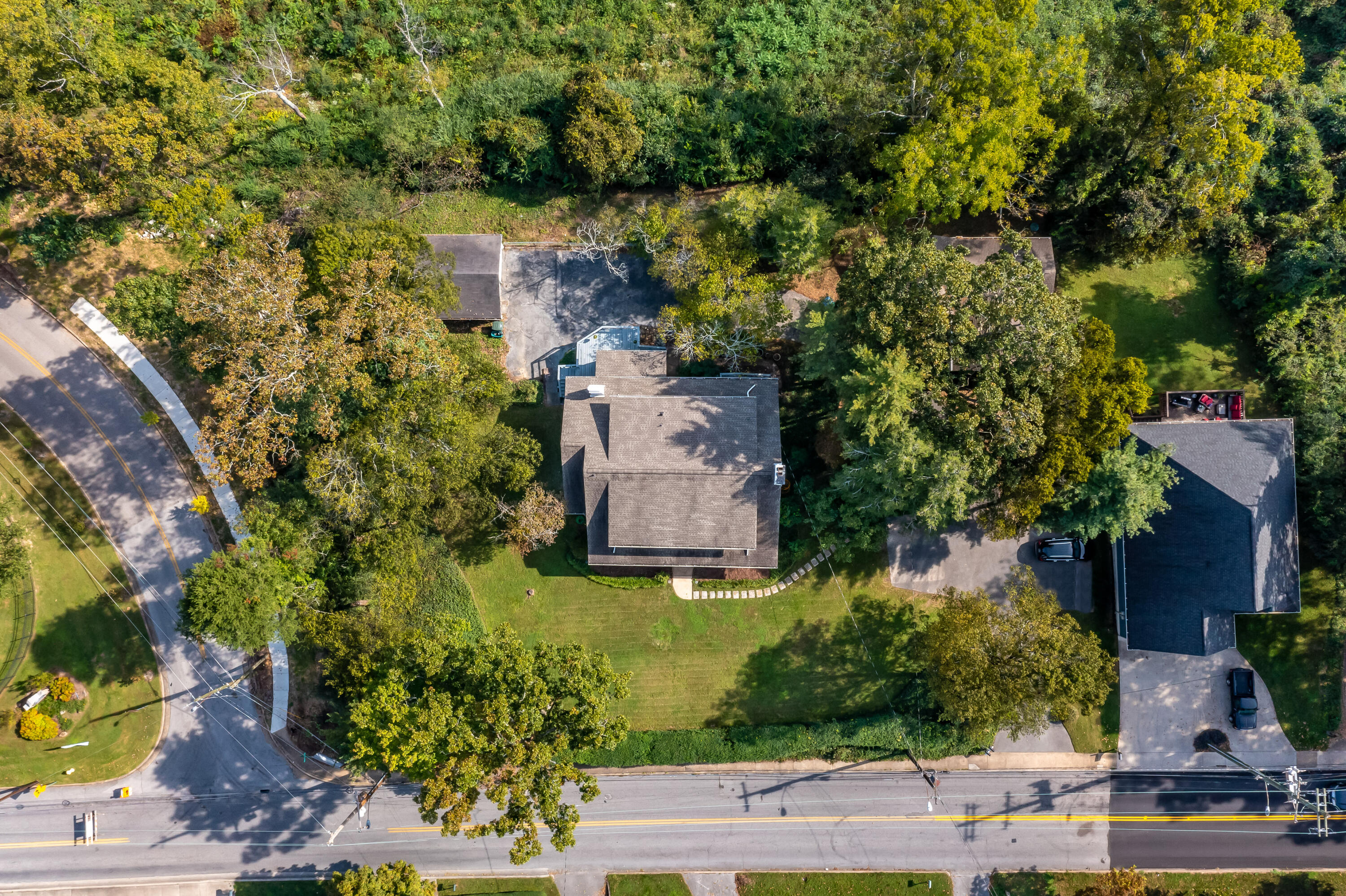 724-726 Dallas Road Chattanooga, TN 37405 - Photo 8 of 46 724_Dallas_Rd_0012