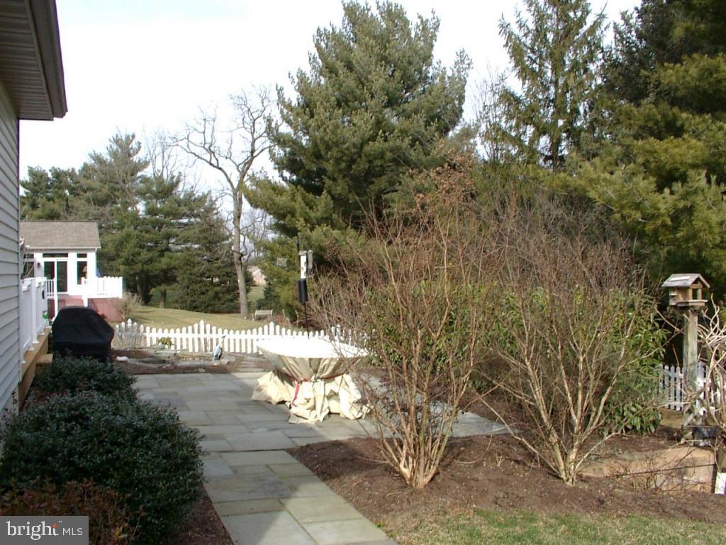 108 Ridgefield Way Lititz, PA 17543 - Photo 22 of 25