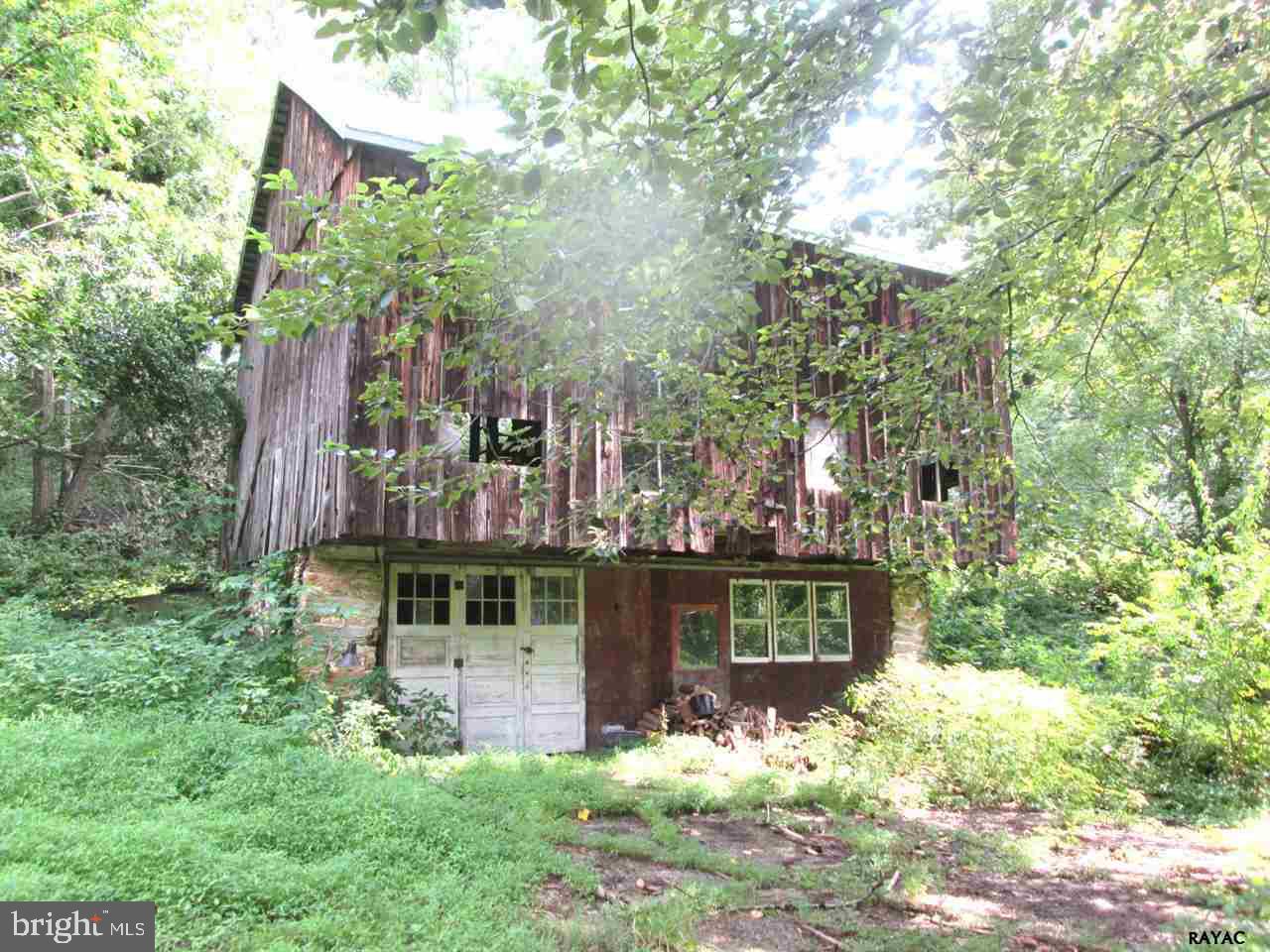 100 Bankert Road Hanover, PA 17331 - Photo 3 of 17