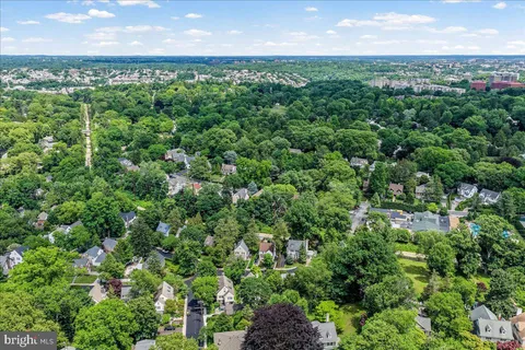 $679,000 | 4 East Lodges Lane, Bala Cynwyd, PA 19004