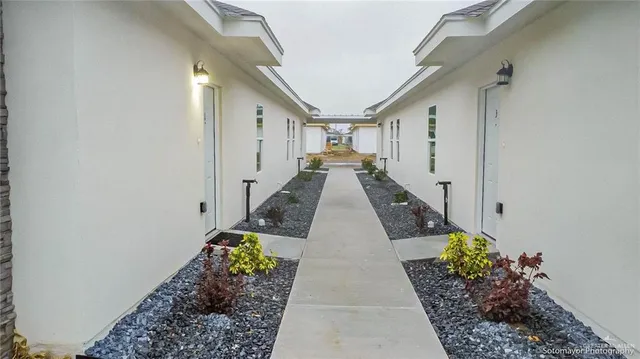 a view of entryway and hall