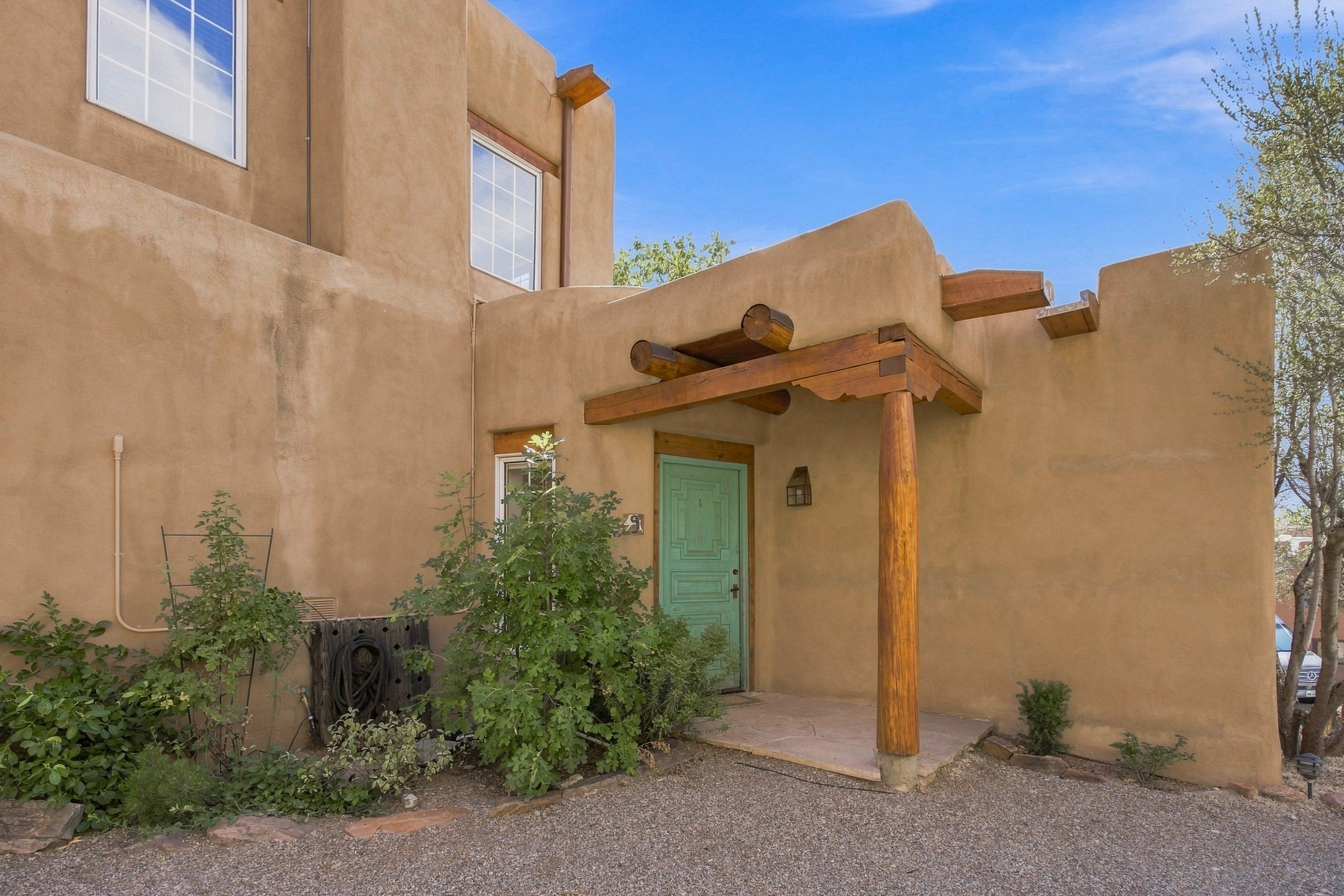 322 Magdalena Road, Unit 9 Santa Fe, NM 87501 - Photo 4 of 55 Gallery Image 4