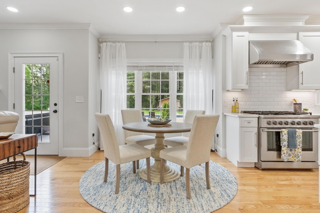 324 Old Harvard Road Boxborough, MA 01719 - Photo 9 of 42