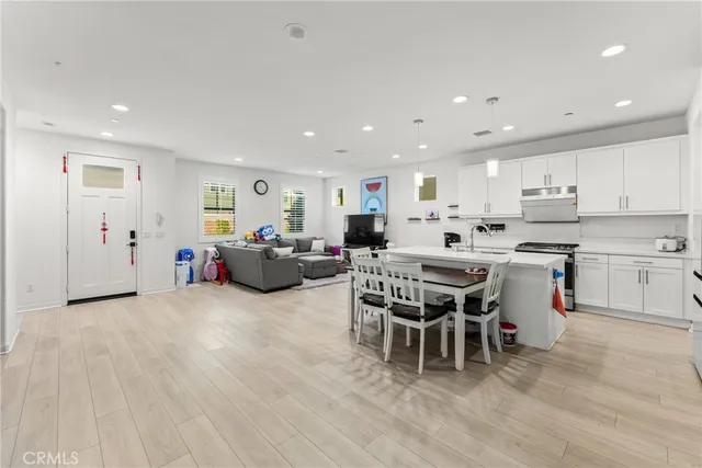 $670,000 | 6914 Stonecrop Lane, Fontana, CA 92336