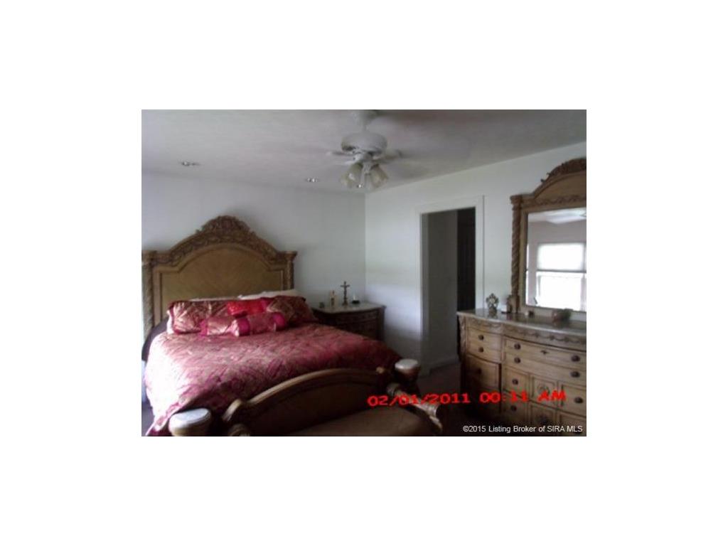 4110 Wilson Switch Road Borden, IN 47106 - Photo 9 of 19 Gallery Image 9