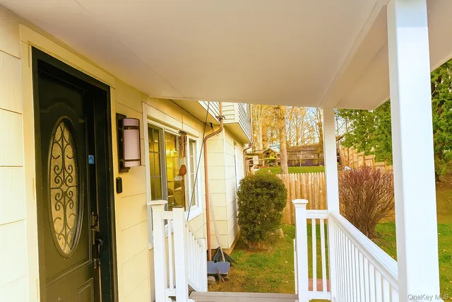 $488,500 | 3511 Stoney Street, Mohegan Lake, NY 10547