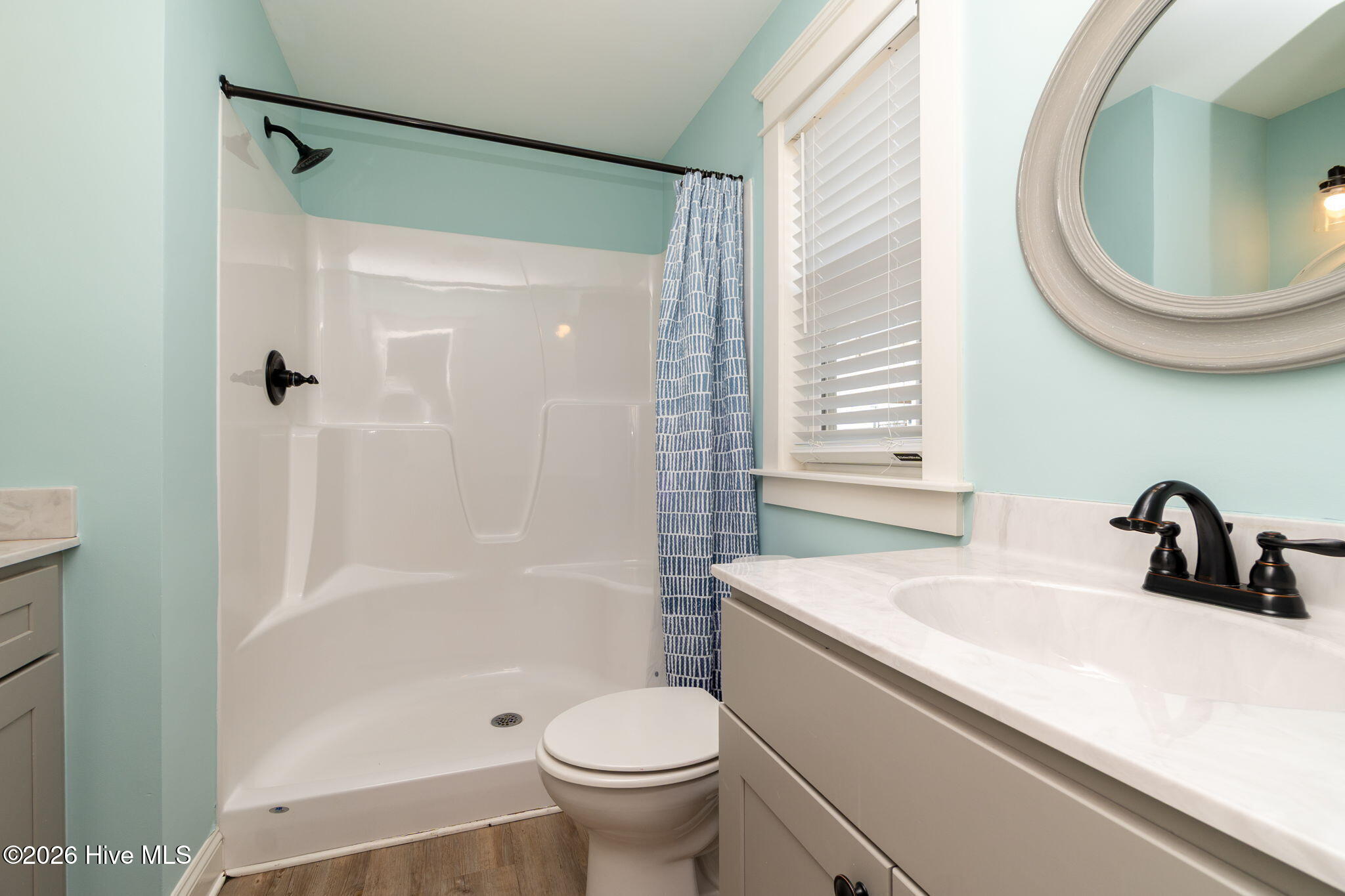 4616 Lindbergh Avenue Kitty Hawk, NC 27949 - Photo 11 of 78 Second floor ensuite