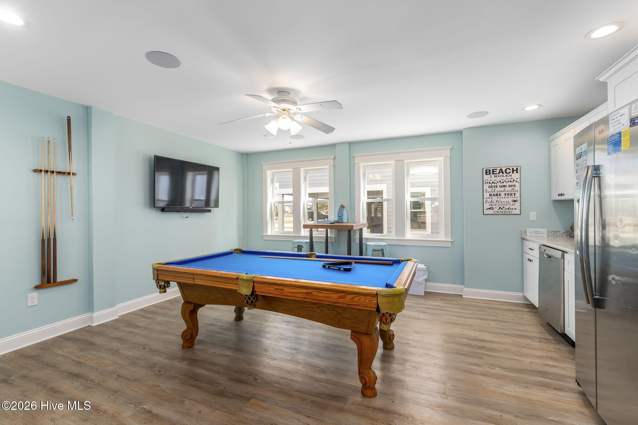 4616 Lindbergh Avenue Kitty Hawk, NC 27949 - Photo 19 of 78 Ground floor playroom with small Butler area