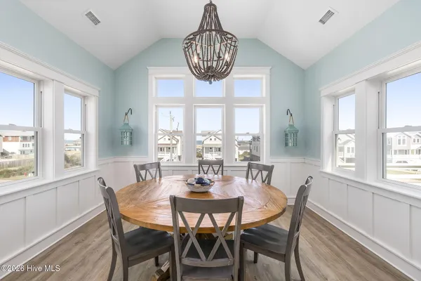 $1,599,995 | 4616 Lindbergh Avenue, Kitty Hawk, NC 27949