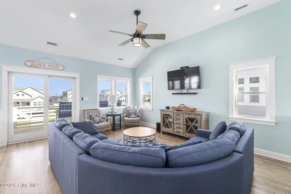 $1,599,995 | 4616 Lindbergh Avenue, Kitty Hawk, NC 27949
