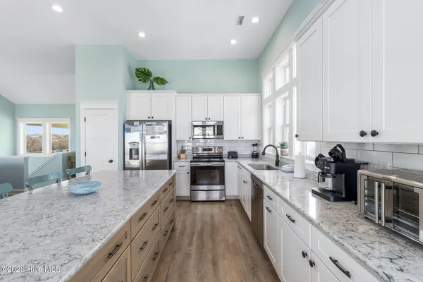 $1,599,995 | 4616 Lindbergh Avenue, Kitty Hawk, NC 27949