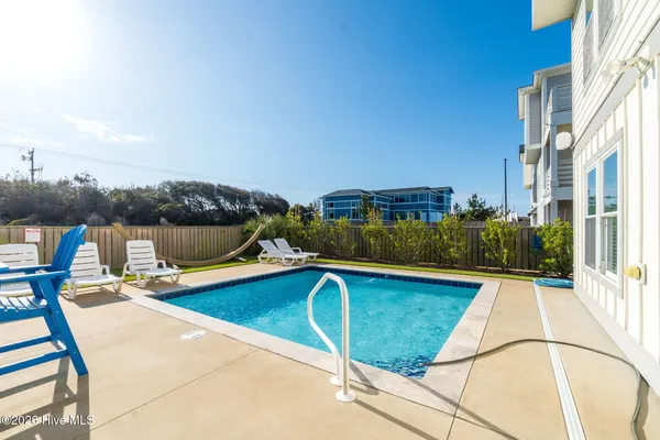 $1,599,995 | 4616 Lindbergh Avenue, Kitty Hawk, NC 27949