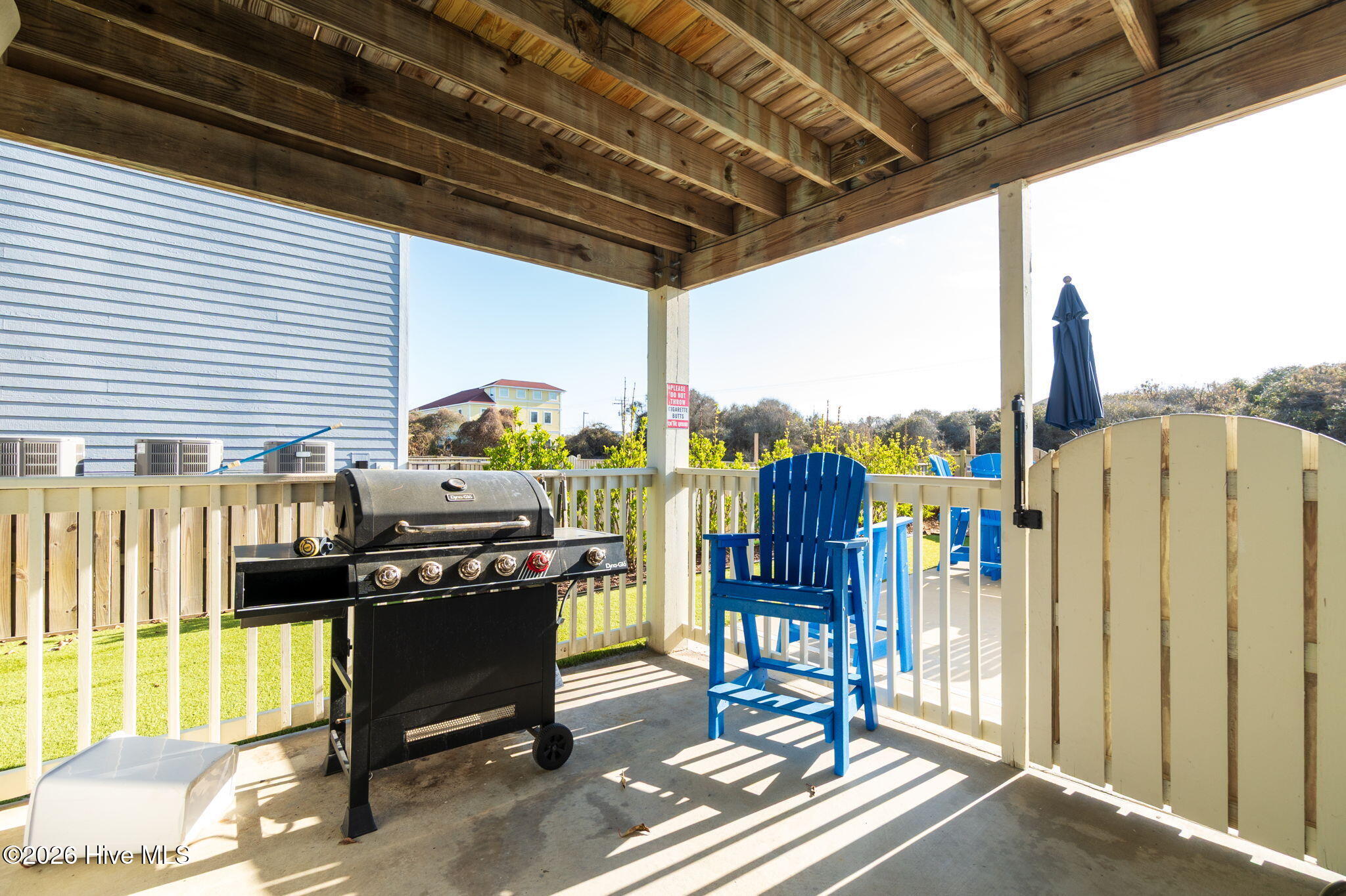 4616 Lindbergh Avenue Kitty Hawk, NC 27949 - Photo 36 of 78 Bottom floor patio
