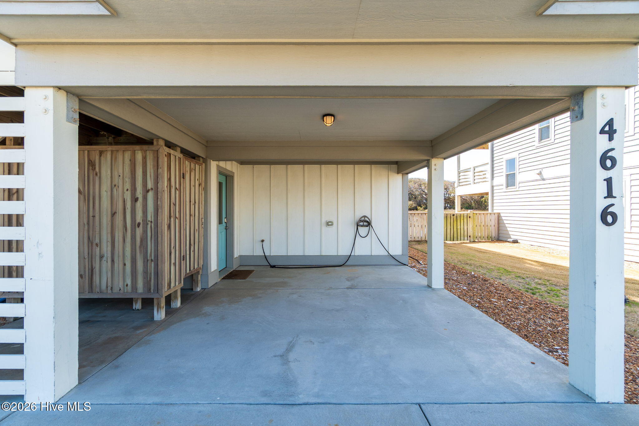 4616 Lindbergh Avenue Kitty Hawk, NC 27949 - Photo 40 of 78 carport and shower