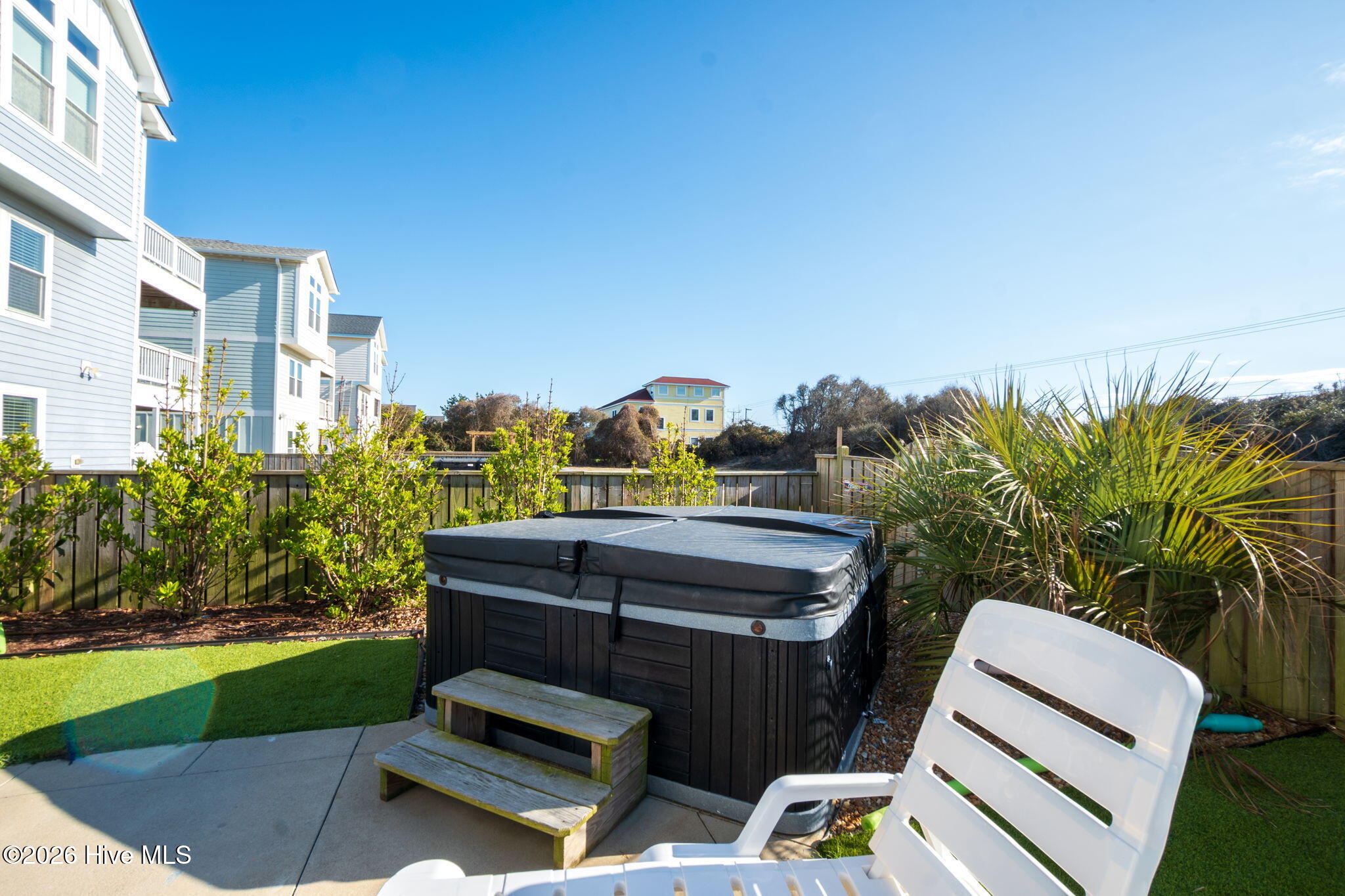4616 Lindbergh Avenue Kitty Hawk, NC 27949 - Photo 44 of 78 Hot Tub