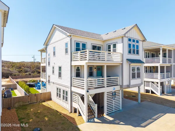 $1,599,995 | 4616 Lindbergh Avenue, Kitty Hawk, NC 27949