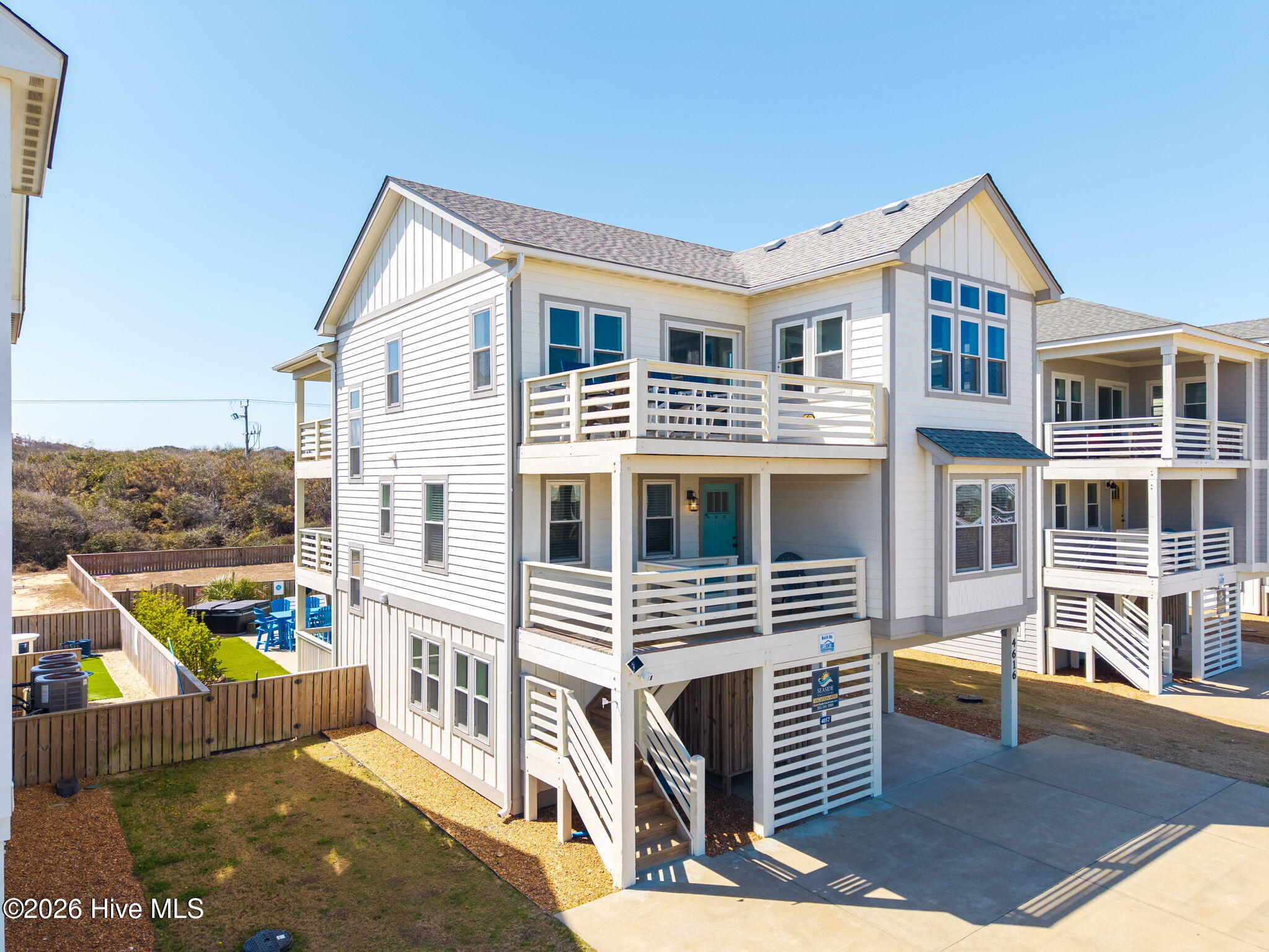4616 Lindbergh Avenue Kitty Hawk, NC 27949 - Photo 46 of 78 Left side of house