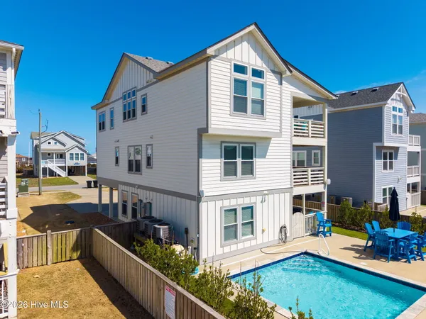 $1,599,995 | 4616 Lindbergh Avenue, Kitty Hawk, NC 27949