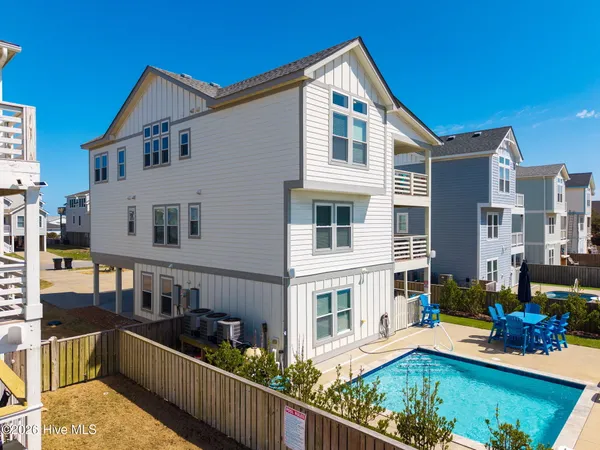 $1,599,995 | 4616 Lindbergh Avenue, Kitty Hawk, NC 27949
