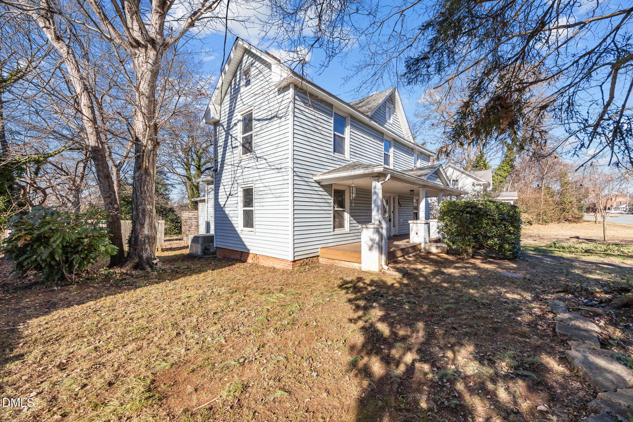 306 North Maple Street Graham, NC 27253 - Photo 5 of 52 41-web-or-mls-IMG_4048