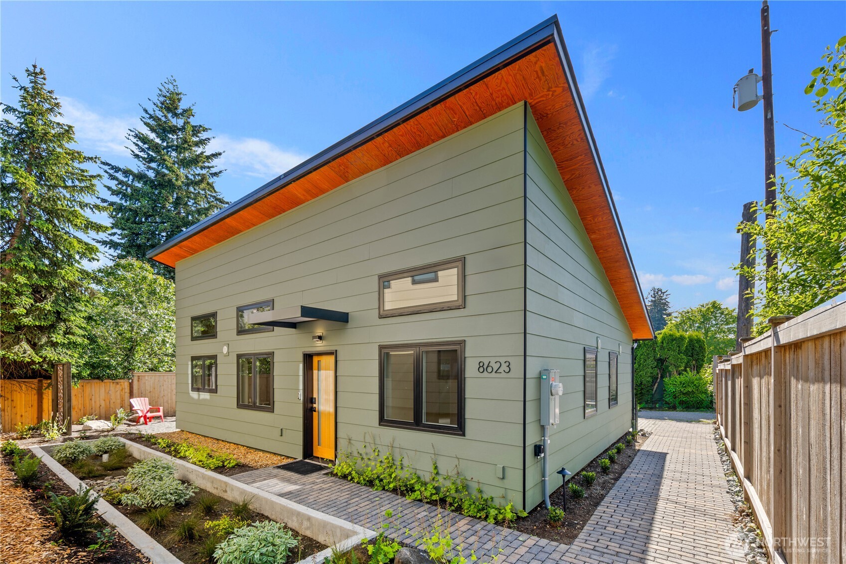 8623 30th Avenue Southwest Seattle, WA 98126 - Photo 15 of 24