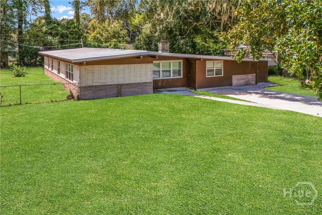 21 Willow Road Savannah, GA 31419 - Photo 2 of 38