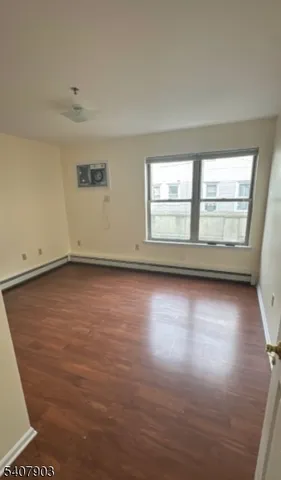 $1,104 | 600 Fulton Street, Unit 303, Elizabeth Port, NJ 07206
