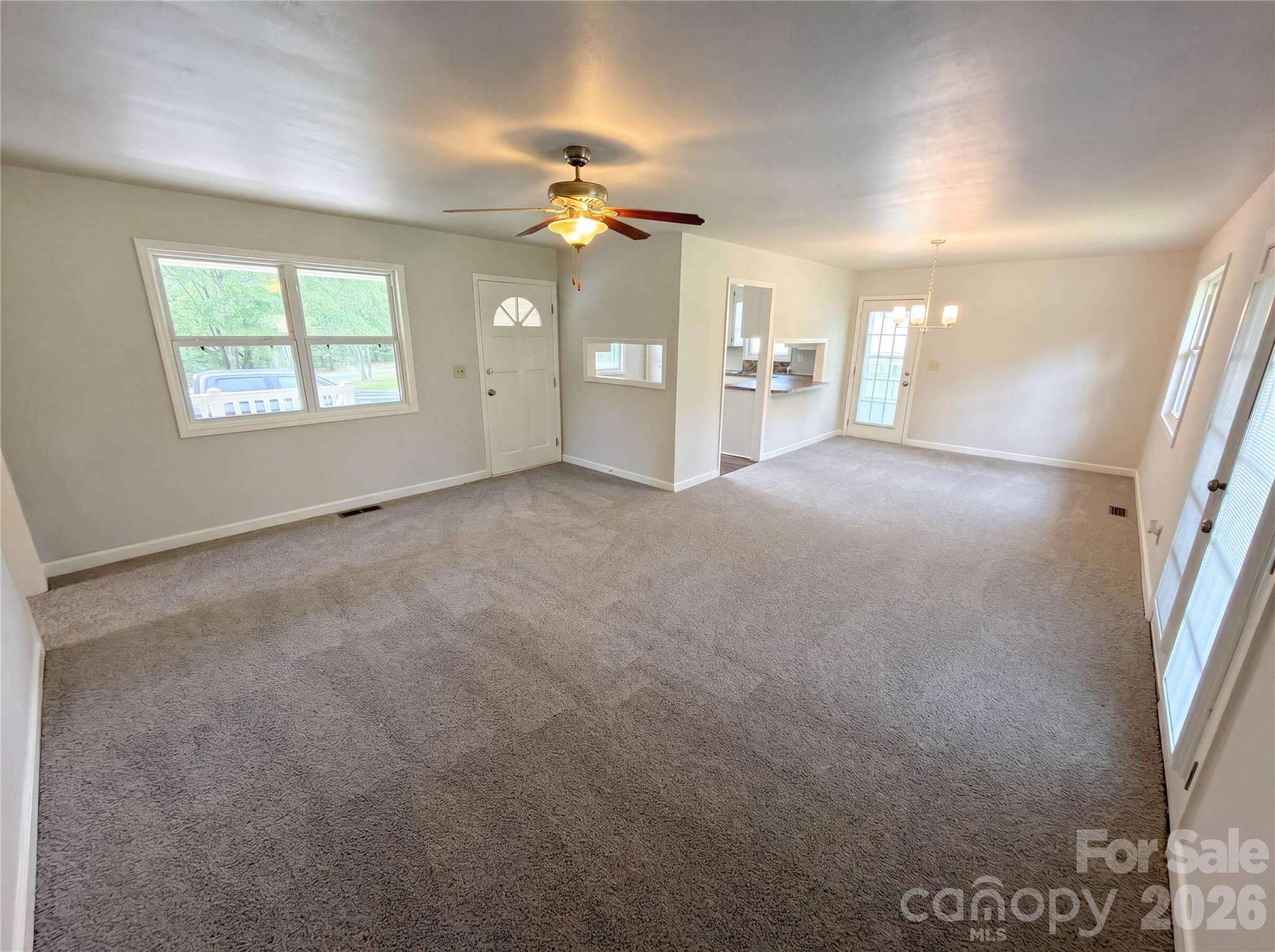 565 Rutledge Drive Catawba, SC 29704 - Photo 3 of 18