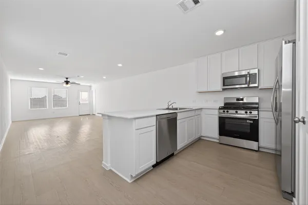 $1,200 | 10814 Red Orchid Drive, Houston, TX 77016