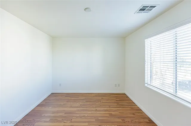 $2,270 | 9527 Knopfler Lane, Las Vegas, NV 89148