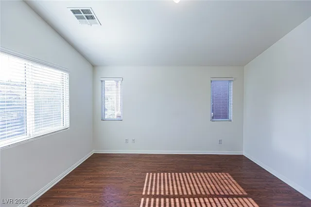 $2,270 | 9527 Knopfler Lane, Las Vegas, NV 89148