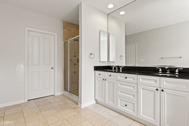 $1,045,000 | 1437 South Prairie Avenue, Unit J, Chicago, IL 60605