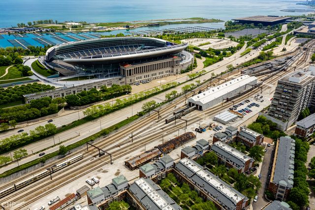 $1,045,000 | 1437 South Prairie Avenue, Unit J, Chicago, IL 60605