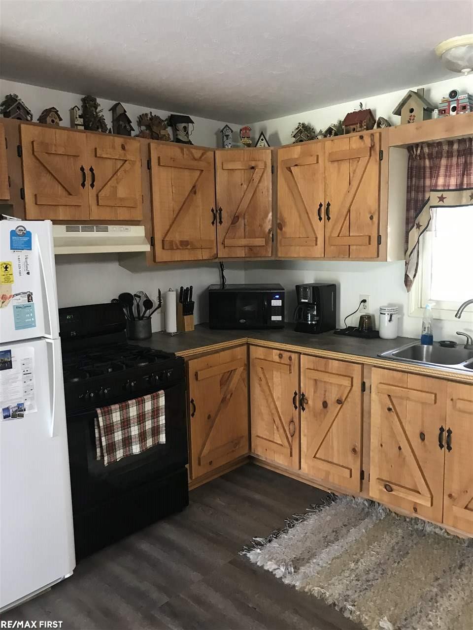 1148 Farnsworth Road Lapeer, MI 48446 - Photo 18 of 36 31388166-18.JPG