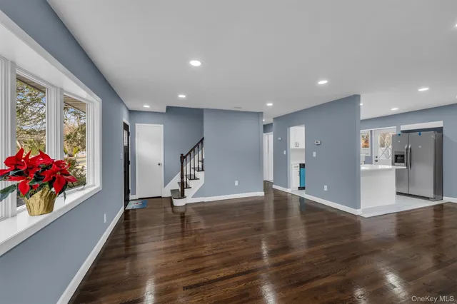 $789,000 | 585 Elwood Road, East Northport, NY 11731