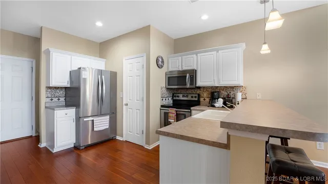 $299,000 | 298 Cedar Heights Drive, Unit 4B, Camdenton, MO 65020