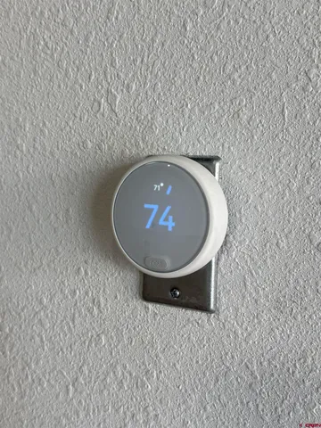 $2,500 | 210 East Main Street, Montrose, CO 81401