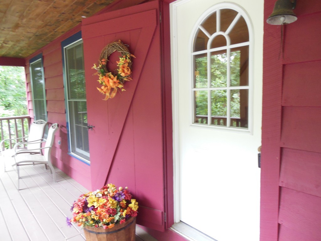 38 Fish Road Dudley, MA 01571 - Photo 3 of 30 Gallery Image 3