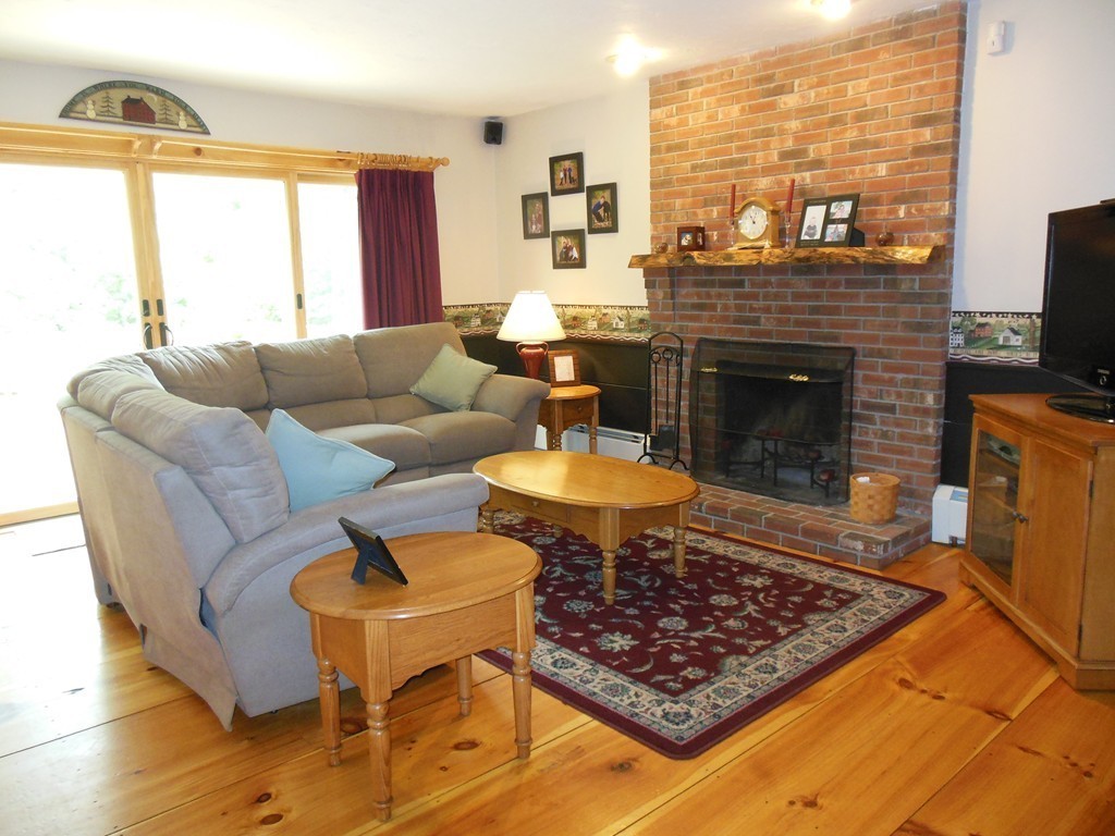 38 Fish Road Dudley, MA 01571 - Photo 7 of 30 Gallery Image 7