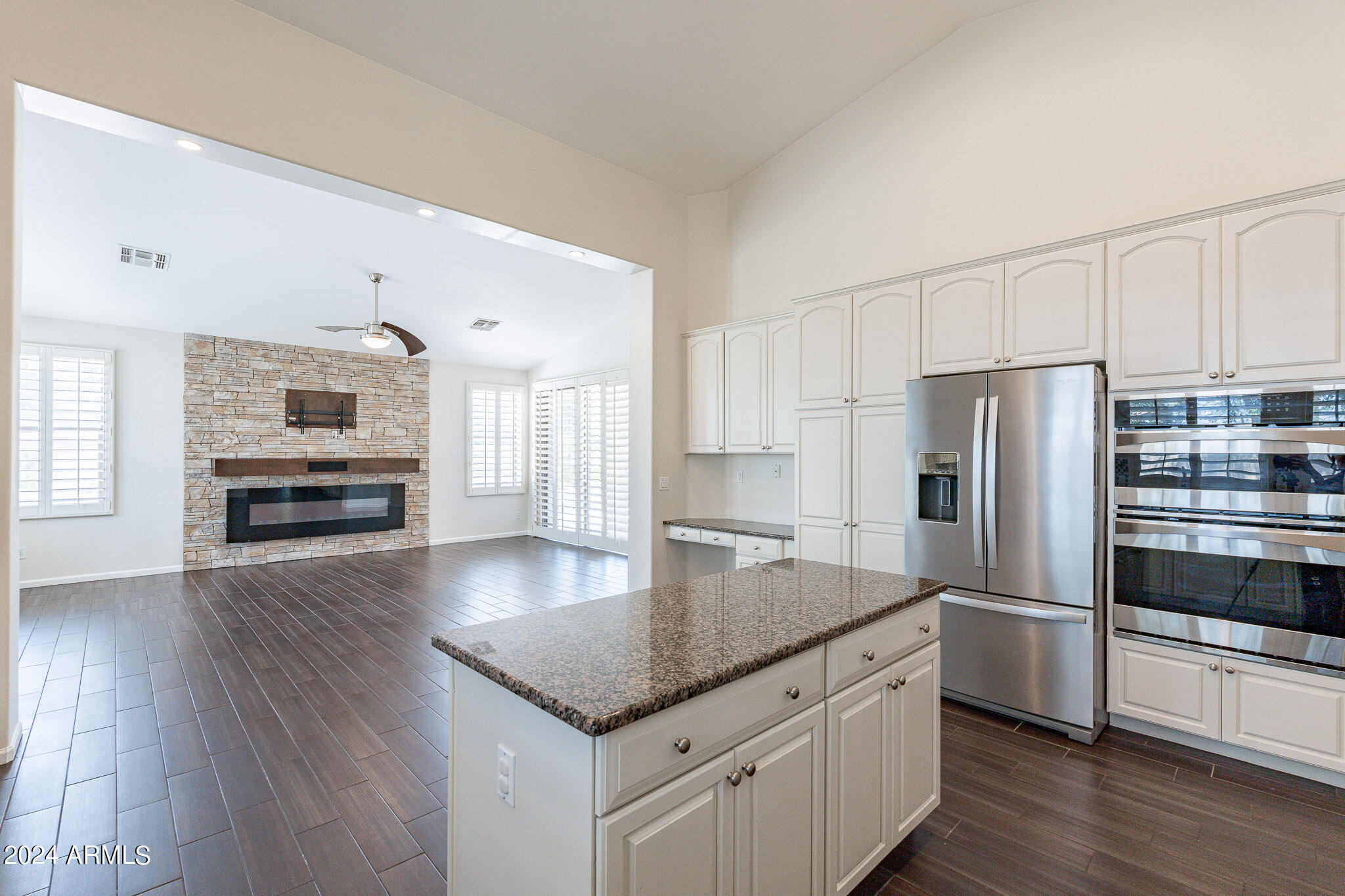 7635 South Ash Avenue Tempe, AZ 85284 - Photo 8 of 39 13-web-or-mls-Ash-13