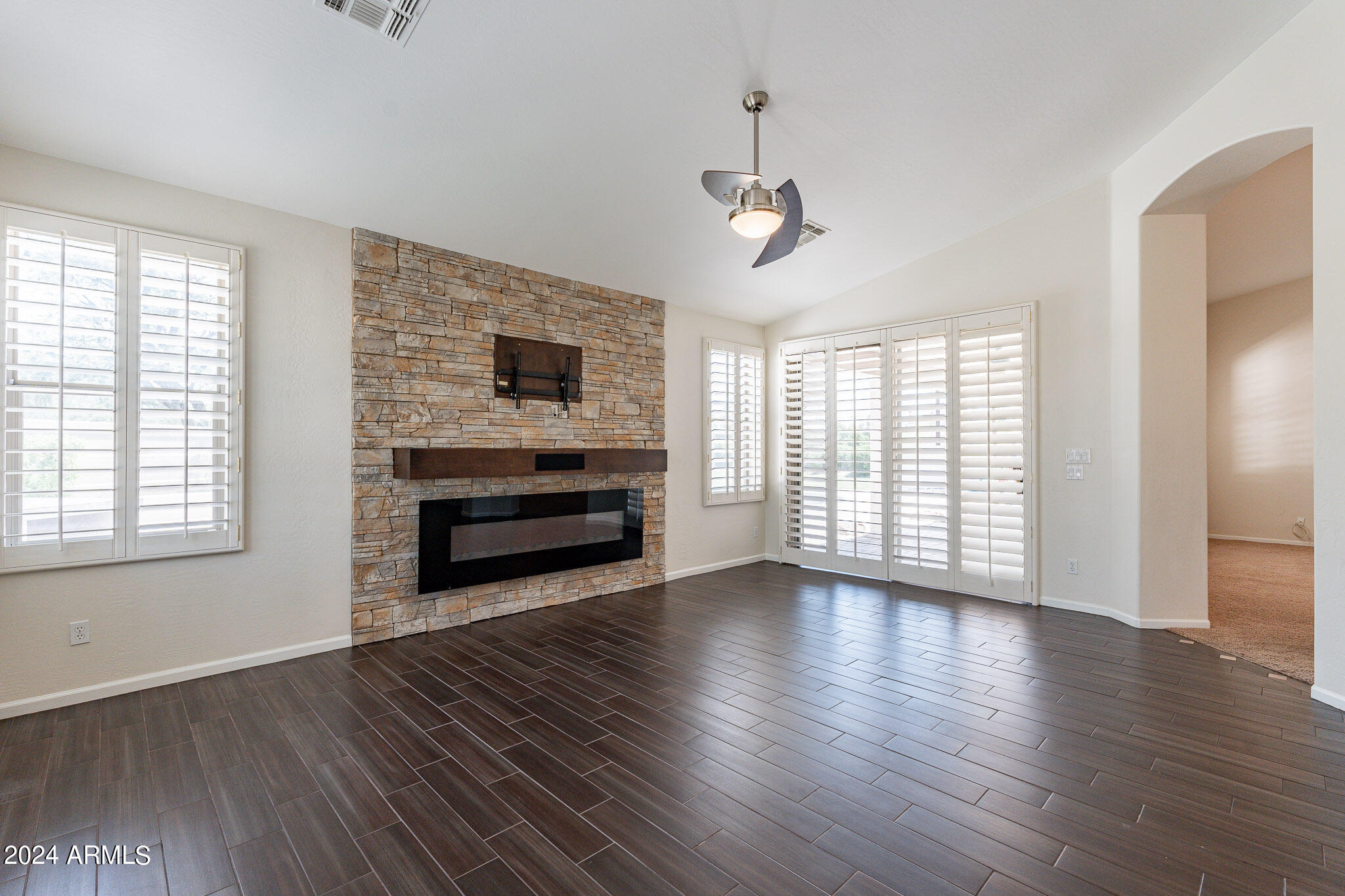 7635 South Ash Avenue Tempe, AZ 85284 - Photo 10 of 39 19-web-or-mls-Ash-19