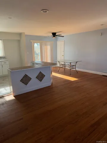 $629,000 | 182 New York Avenue, Bay Shore, NY 11706