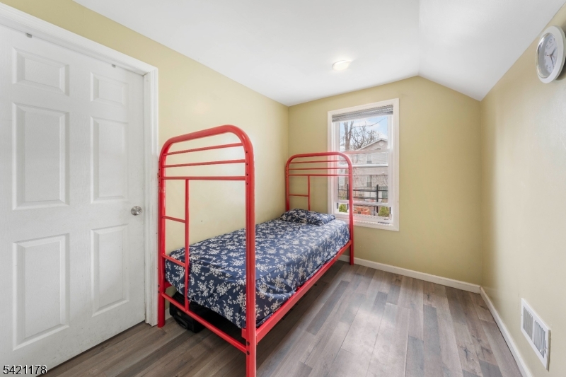 75 Winans Avenue Newark, NJ 07108 - Photo 12 of 16