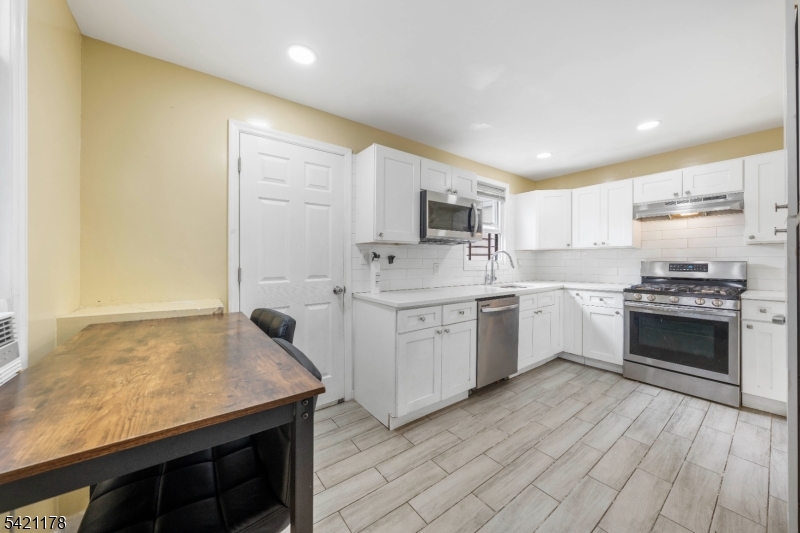 75 Winans Avenue Newark, NJ 07108 - Photo 6 of 16