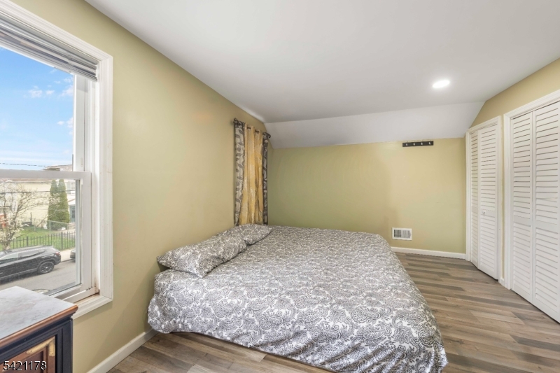 75 Winans Avenue Newark, NJ 07108 - Photo 8 of 16
