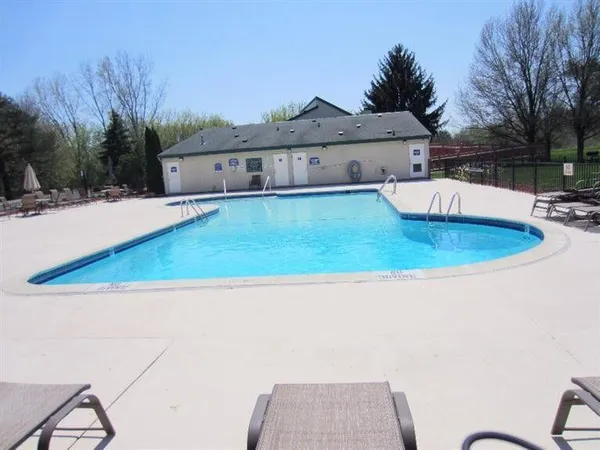 $175,000 | 735 Clubhouse Drive, Ypsilanti, MI 48197