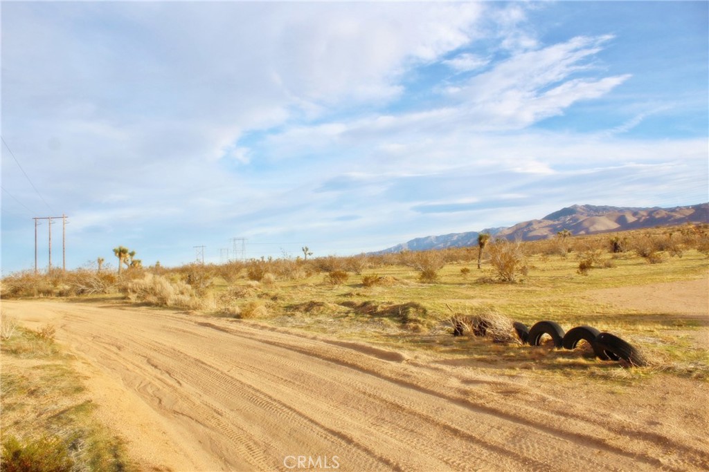 0 Desert View Road Apple Valley, CA 92308 - Photo 3 of 9 a view of a ocean and beach