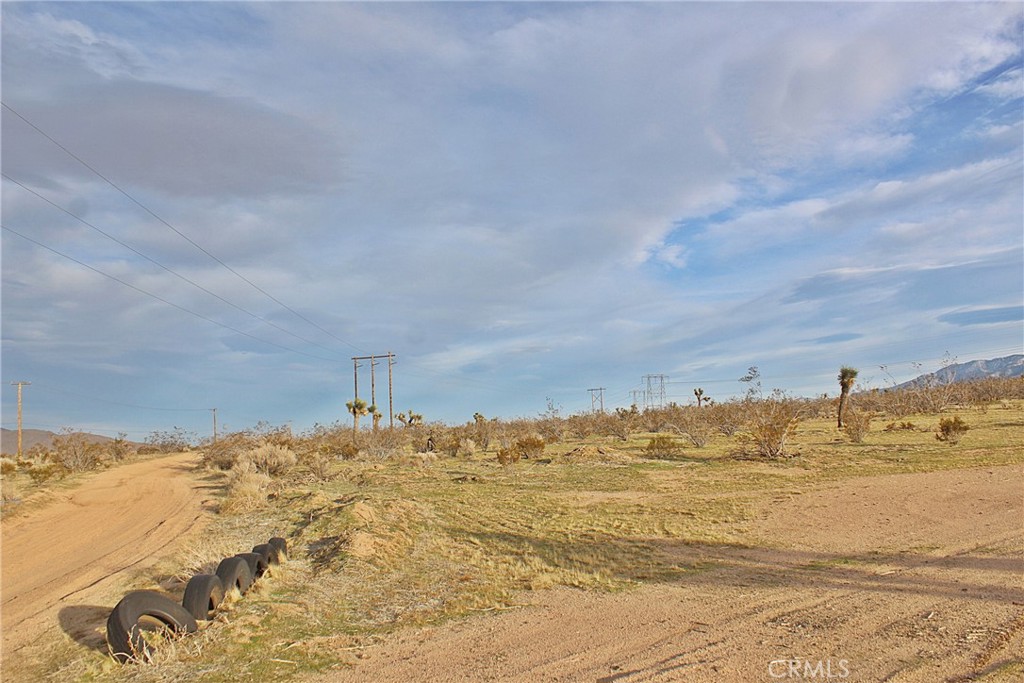0 Desert View Road Apple Valley, CA 92308 - Photo 4 of 9 a view of ocean view with beach